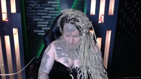 Snapshot of venus_rock chatting on April 2026 12:19:02 PM Venus Ink online show from April 2026 12:19:02 PM