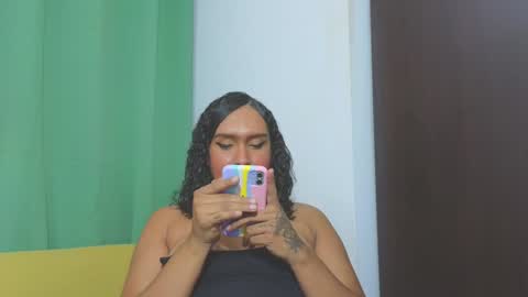 Snapshot of venus_speer chatting on December 2024 02:09:01 AM Luisa online show from December 2024 02:09:01 AM