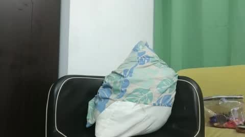 Snapshot of venus_speer chatting on January 2025 04:12:02 AM Luisa online show from January 2025 04:12:02 AM