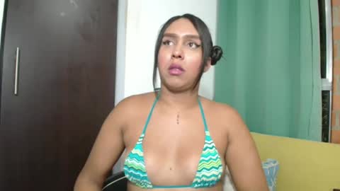 Snapshot of venus_speer chatting on January 2025 08:20:02 AM Luisa online show from January 2025 08:20:02 AM