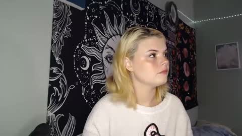 Miss Venus online show from September 2025 01:55:02 PM