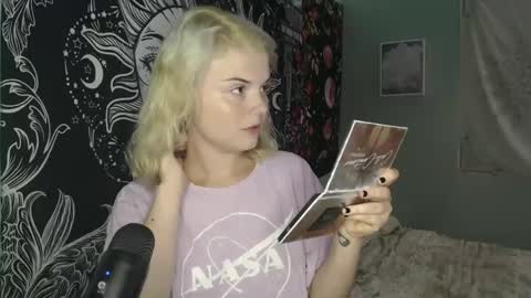 Miss Venus online show from October 2025 02:47:01 PM