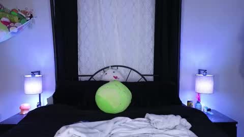 Snapshot of vera_velvet chatting on November 2025 01:48:01 AM Vera Velvet online show from November 2025 01:48:01 AM