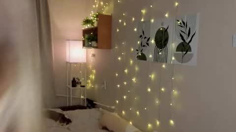 Veronica online show from December 2025 08:24:02 PM