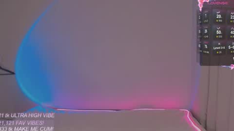 Tiffany online show from April 2026 07:41:01 PM