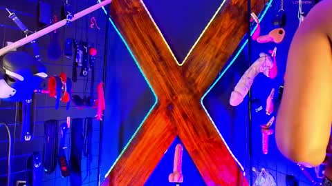 veronica_bdsm online show from February 2026 01:08:02 PM