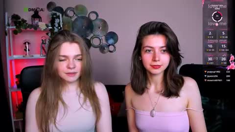 Snapshot of veronica_bubble chatting on March 2026 08:25:02 PM Ronni online show from March 2026 08:25:02 PM