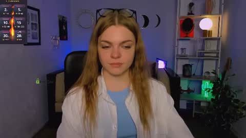 Snapshot of veronica_bubble chatting on June 2026 07:17:01 PM Ronni online show from June 2026 07:17:01 PM