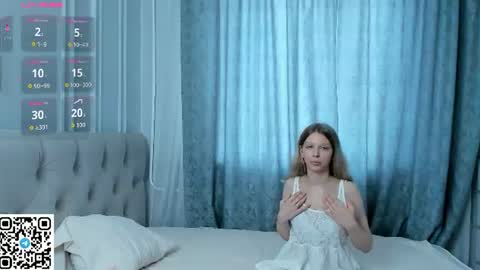 Snapshot of veronica_burns chatting on July 2026 11:34:01 AM Anny online show from July 2026 11:34:01 AM