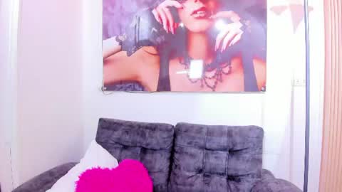 Snapshot of veronica_em1 chatting on July 2026 01:39:01 PM VERONICA online show from July 2026 01:39:01 PM