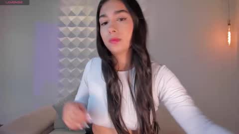 Snapshot of veronicablue1 chatting on September 2025 11:09:01 AM Vero online show from September 2025 11:09:01 AM