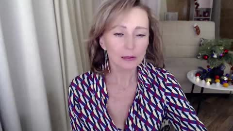 Snapshot of veronicagilbert chatting on January 2025 05:08:02 AM Helen online show from January 2025 05:08:02 AM