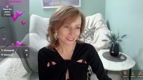 Snapshot of veronicagilbert chatting on September 2025 06:15:02 AM Helen online show from September 2025 06:15:02 AM