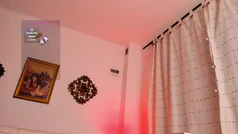 Snapshot of veronicagilss chatting on May 2026 12:40:02 AM Veronica Gills online show from May 2026 12:40:02 AM