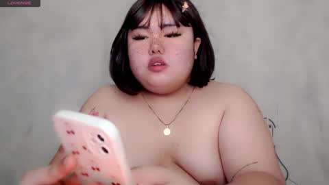 Snapshot of veronicakisses chatting on December 2025 10:03:01 PM MS. VERONICA 22 I love Aza 3 online show from December 2025 10:03:01 PM