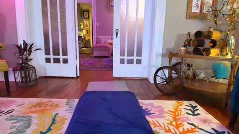 Veronica Weston online show from November 2025 11:49:02 PM