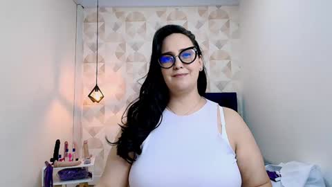 veroniicabbw online show from February 2025 03:15:02 PM