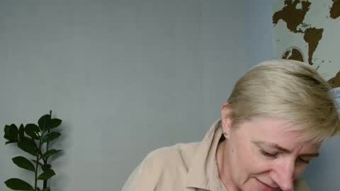 Snapshot of verony_ chatting on March 2025 09:12:02 AM verony_ online show from March 2025 09:12:02 AM