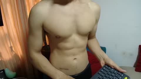 versatileguuy online show from April 2026 09:34:01 PM