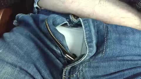 Erik online show from November 2025 08:17:02 AM