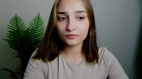 Ana online show from November 2025 02:17:02 PM