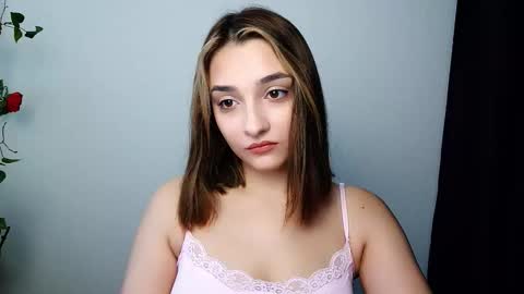 Ana online show from November 2025 01:44:02 PM