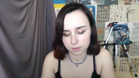Snapshot of veryveryvery_shy chatting on January 2025 09:35:01 AM veryveryvery_shy online show from January 2025 09:35:01 AM
