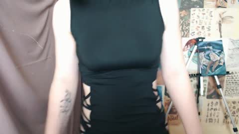 Snapshot of veryveryvery_shy chatting on January 2025 09:57:01 AM veryveryvery_shy online show from January 2025 09:57:01 AM