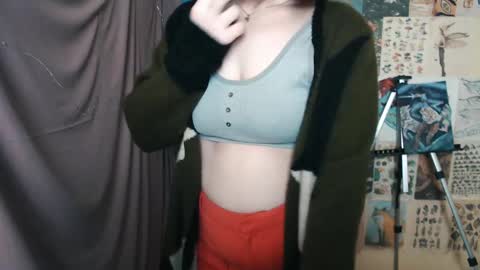 Snapshot of veryveryvery_shy chatting on January 2025 07:03:01 AM veryveryvery_shy online show from January 2025 07:03:01 AM