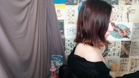 Snapshot of veryveryvery_shy chatting on January 2025 09:33:02 AM veryveryvery_shy online show from January 2025 09:33:02 AM