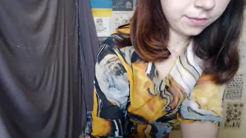 Snapshot of veryveryvery_shy chatting on September 2025 05:19:02 AM veryveryvery_shy online show from September 2025 05:19:02 AM
