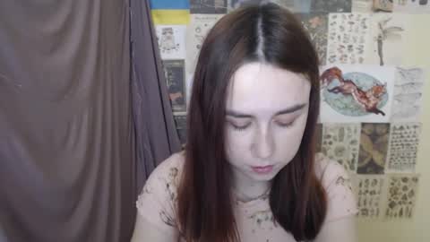 veryveryvery_shy online show from December 2025 08:45:01 AM