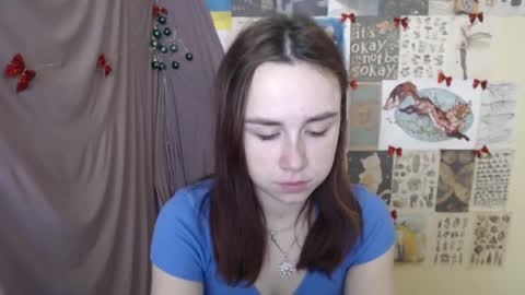 Snapshot of veryveryvery_shy chatting on December 2025 06:50:01 AM veryveryvery_shy online show from December 2025 06:50:01 AM
