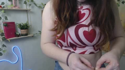 Snapshot of veryveryvery_shy chatting on April 2026 07:02:01 AM veryveryvery_shy online show from April 2026 07:02:01 AM