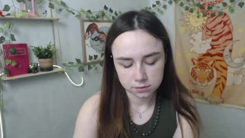 Snapshot of veryveryvery_shy chatting on April 2026 05:36:02 AM veryveryvery_shy online show from April 2026 05:36:02 AM