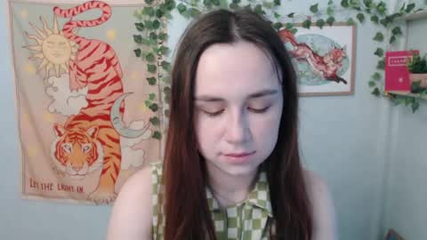 Snapshot of veryveryvery_shy chatting on June 2026 05:42:01 AM veryveryvery_shy online show from June 2026 05:42:01 AM