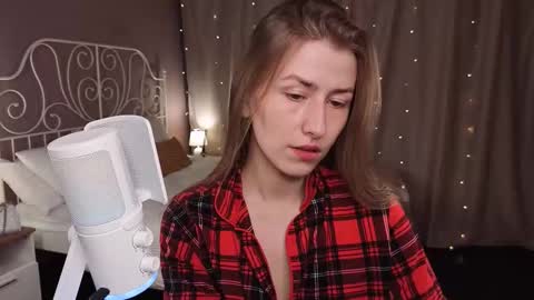 Celeste online show from November 2025 08:45:01 AM