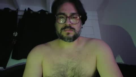 Snapshot of vesturelove chatting on October 2025 06:10:01 AM vesturelove online show from October 2025 06:10:01 AM