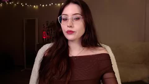 Iva  online show from January 2026 12:05:01 AM