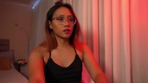 Snapshot of vexanyx chatting on May 2026 06:00:01 AM Vexa Nyx online show from May 2026 06:00:01 AM