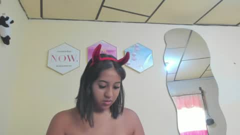 Snapshot of vfridaper chatting on June 2026 01:28:01 PM Frida online show from June 2026 01:28:01 PM