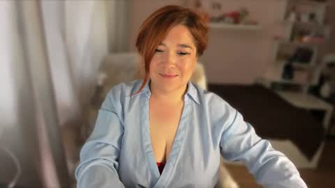 Snapshot of vi__vixen chatting on June 2026 11:33:01 AM Vi Vixen online show from June 2026 11:33:01 AM