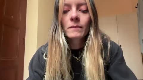 Snapshot of viajemos chatting on July 2026 07:19:02 PM papichulo y mamichula online show from July 2026 07:19:02 PM