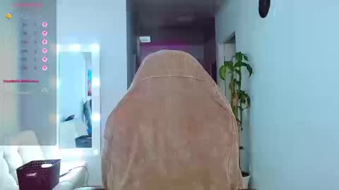 Ariana  online show from September 2025 09:59:02 PM