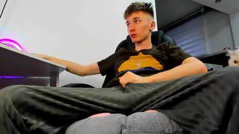 Snapshot of vibemygirl chatting on February 2025 11:53:01 AM vibemygirl online show from February 2025 11:53:01 AM