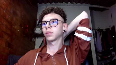 Snapshot of vicent_brais chatting on February 2025 01:03:01 AM Vicent Brais online show from February 2025 01:03:01 AM