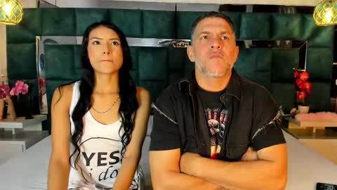 antonia y andrew online show from February 2026 05:06:01 AM