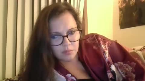 Snapshot of vichyde95 chatting on October 2025 04:01:02 AM vichyde95 online show from October 2025 04:01:02 AM