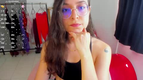 Vicky online show from March 2025 06:19:02 PM