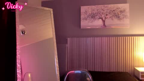  Vicky  online show from February 2026 03:05:02 PM